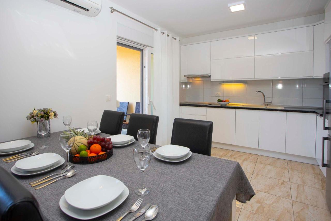 Apartments Lauc Makarska Exterior foto