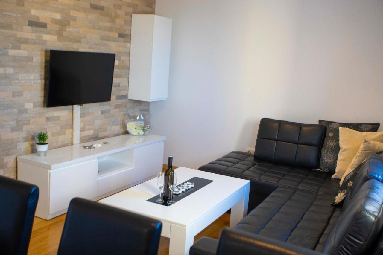 Apartments Lauc Makarska Exterior foto