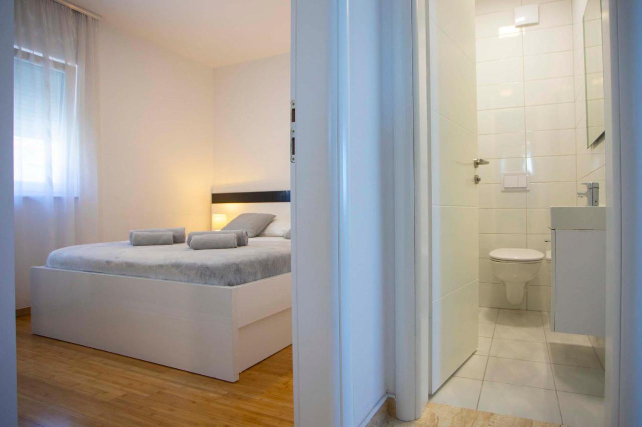 Apartments Lauc Makarska Exterior foto