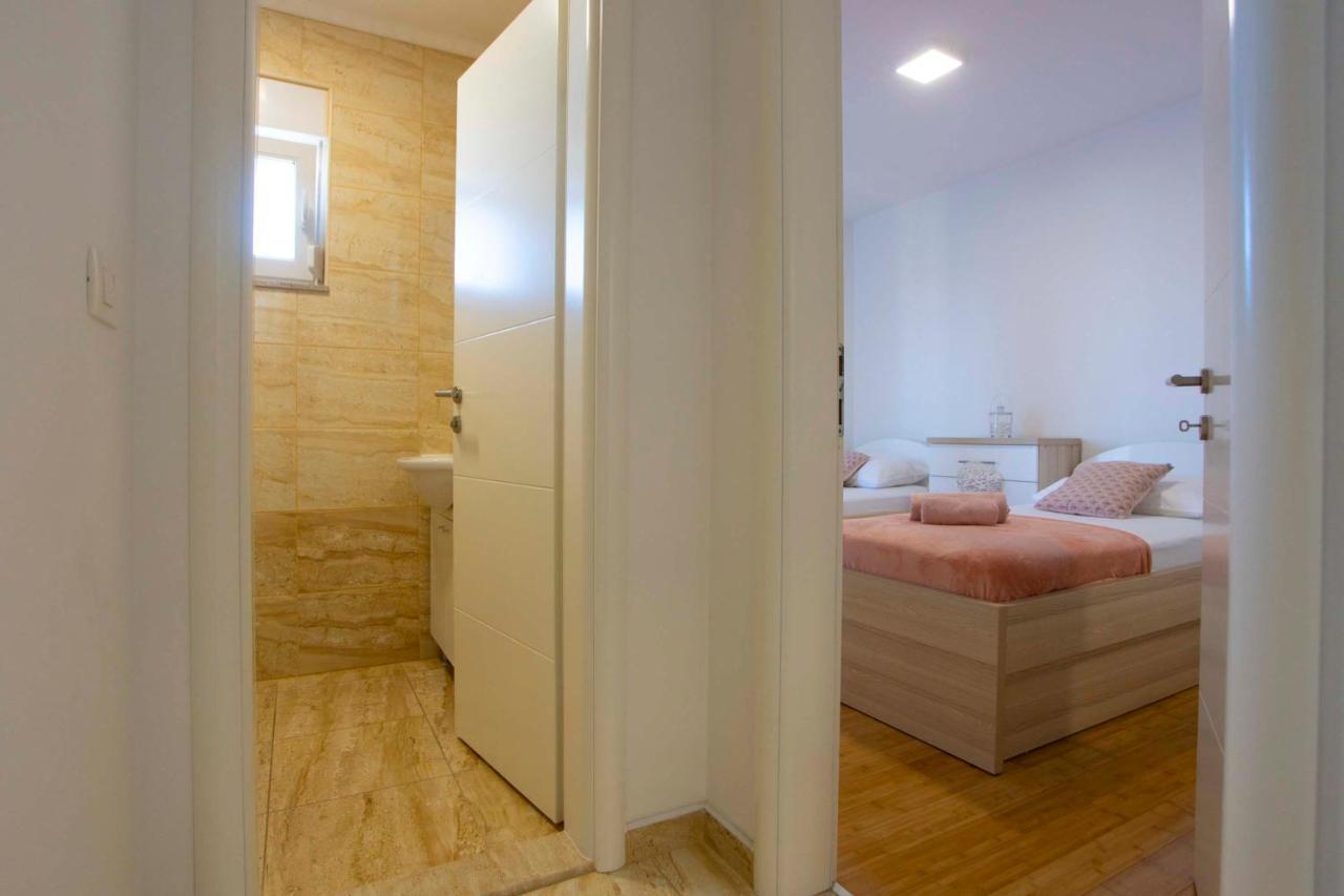 Apartments Lauc Makarska Exterior foto